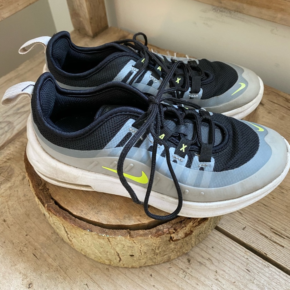 Boys air max Nike’s